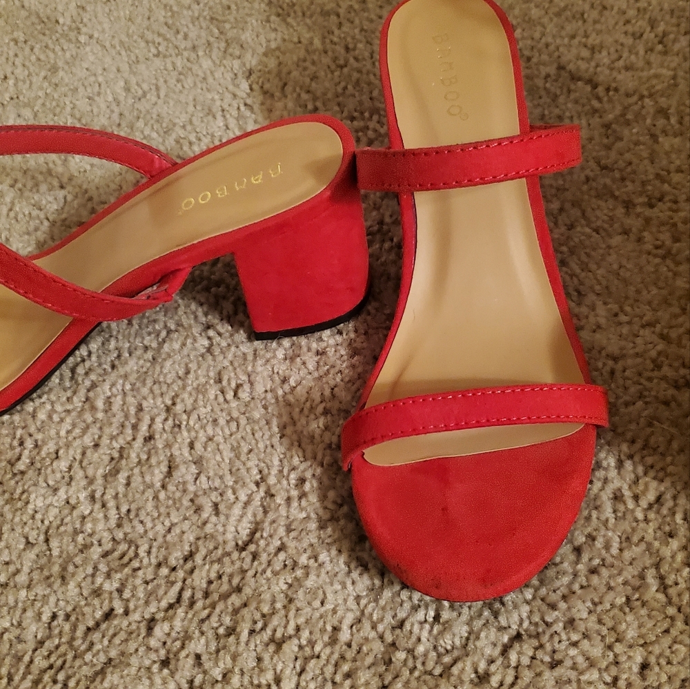 Heels - Picture 2 of 3